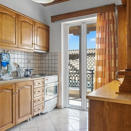 Lefkes Apartment *