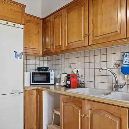 Lefkes Apartment
